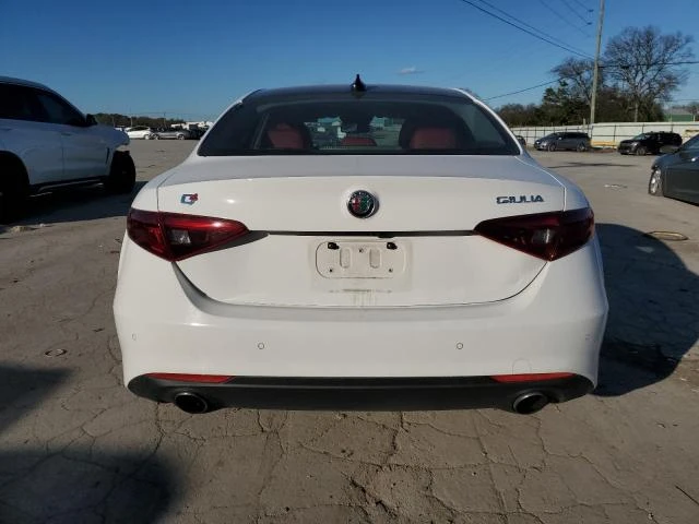 Alfa Romeo Giulia AWD ФИКСИРАНА ЦЕНА ДО БЪЛГАРИЯ!, снимка 6 - Автомобили и джипове - 48292212