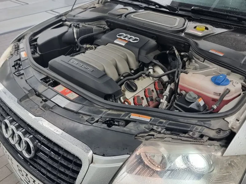 Audi A8 3.2 FSI Quattro, снимка 6 - Автомобили и джипове - 54189285