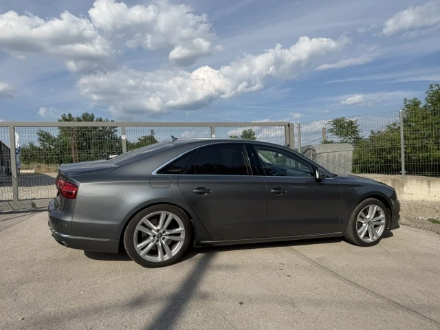 Audi A8 Design Selection, снимка 3 - Автомобили и джипове - 55182590