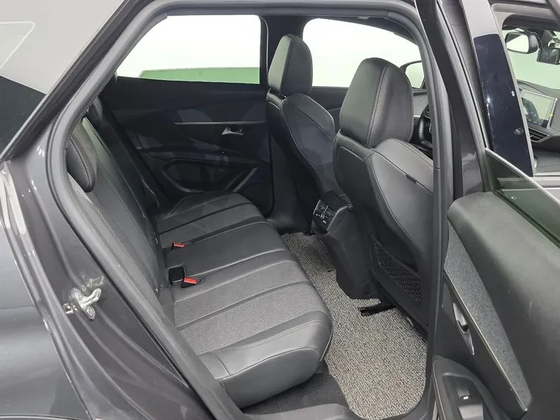 Peugeot 3008 1.5 BlueHDI GT - САМО 30% АВАНС, снимка 12 - Автомобили и джипове - 55987601