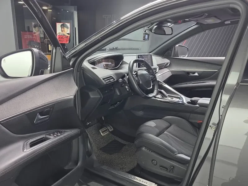 Peugeot 3008 1.5 BlueHDI GT - САМО 30% АВАНС, снимка 10 - Автомобили и джипове - 55987601
