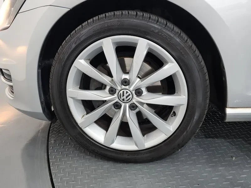 VW Golf Golf 7 1.6 TDI, снимка 5 - Автомобили и джипове - 56359572