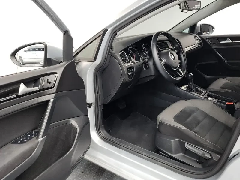 VW Golf Golf 7 1.6 TDI, снимка 10 - Автомобили и джипове - 56359572