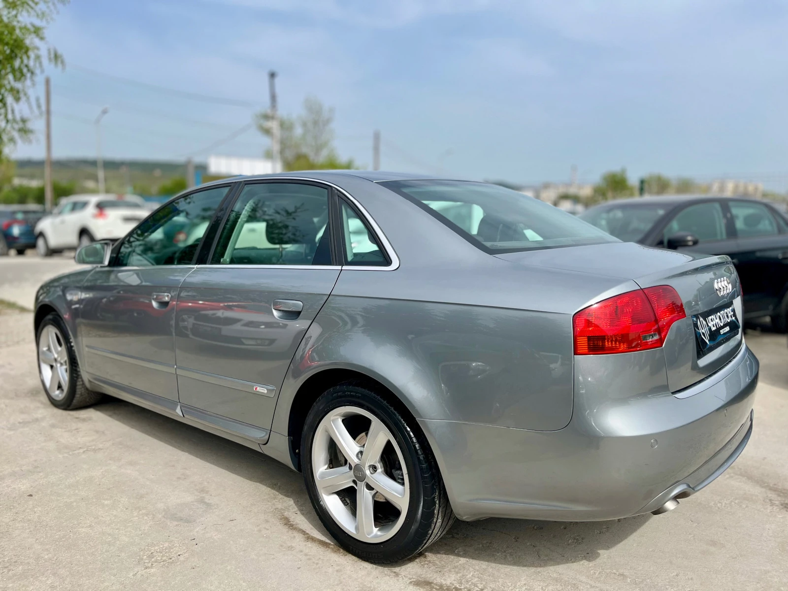 Audi A4 2.0 TDI S-Line  - изображение 4