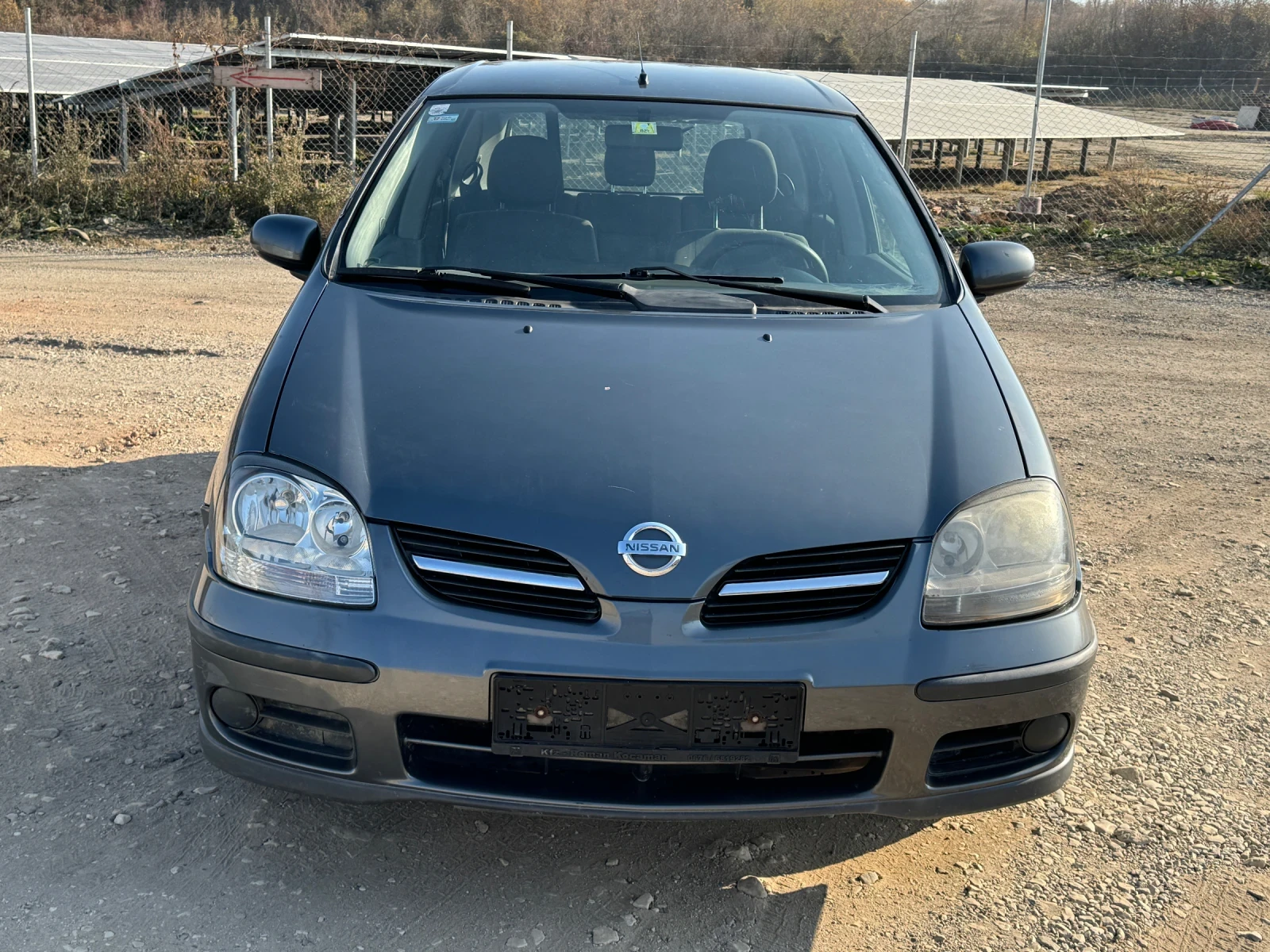 Nissan Almera tino 2.2 - изображение 2