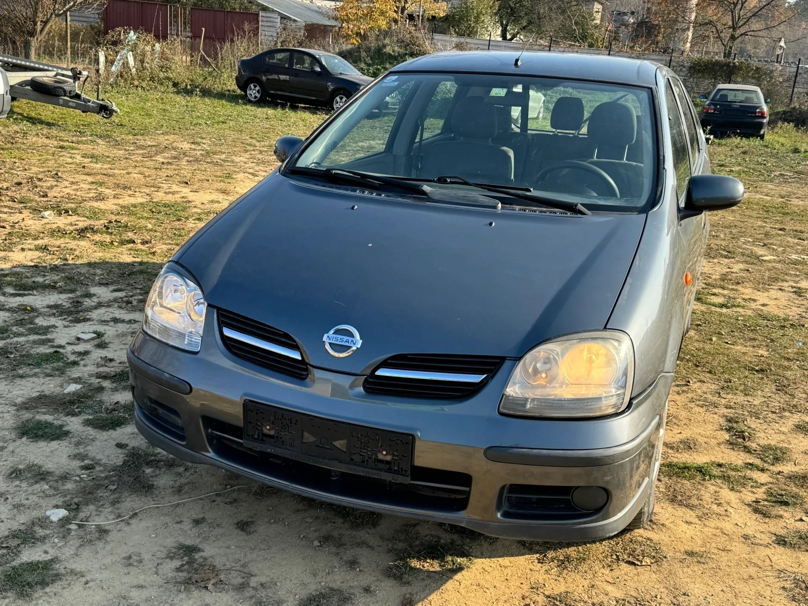 Nissan Almera tino 2.2 - изображение 8