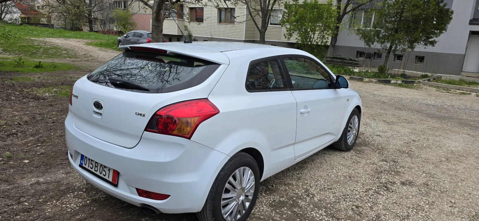 Kia Ceed 1.6crdi - изображение 4