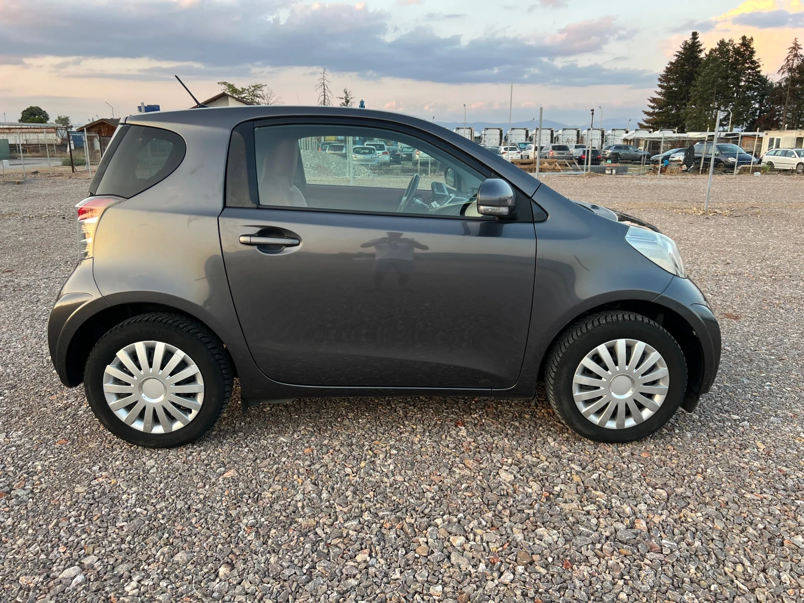 Toyota IQ 1.33 i Schweiz - изображение 5