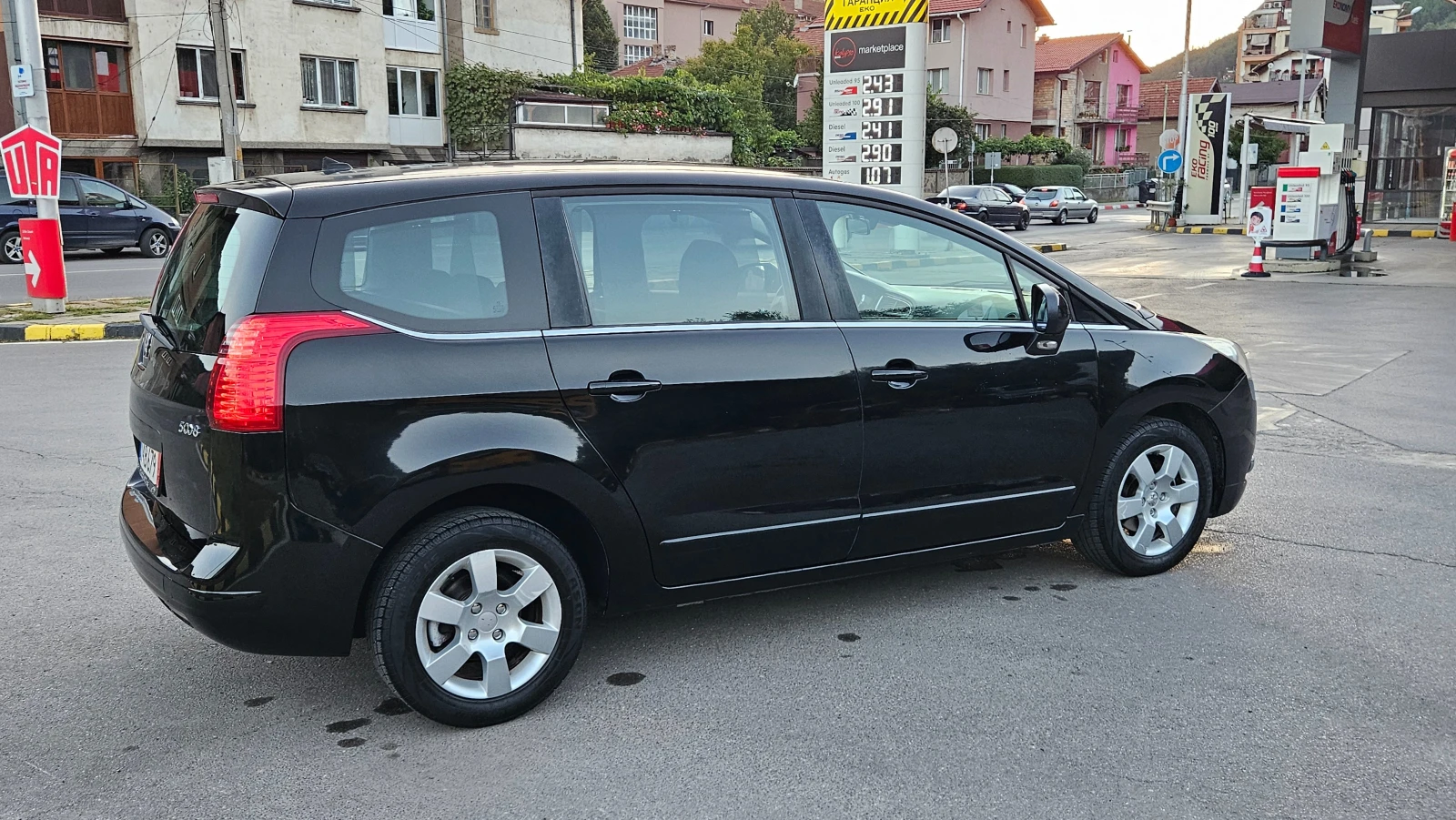 Peugeot 5008 1.6 Hdi 7mesta/Klimatron/6skorosti - изображение 6