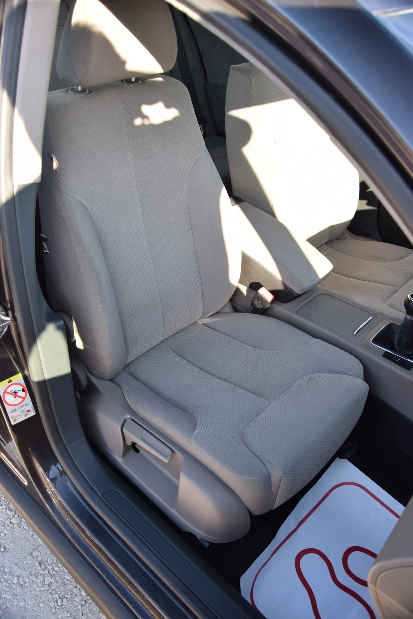 VW Passat 2.0TDI - изображение 10
