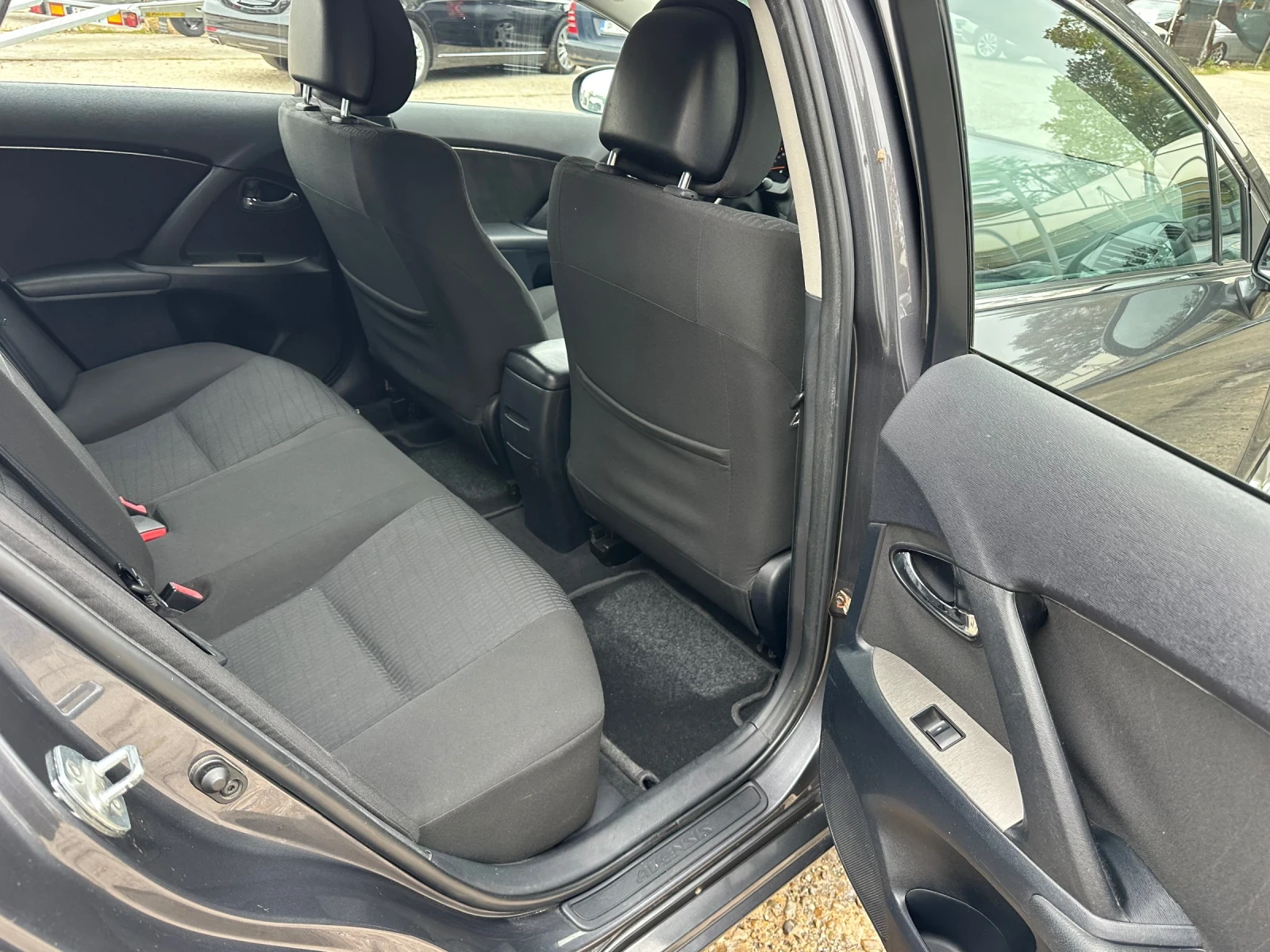 Toyota Avensis 2.0 D | Mobile.bg   12