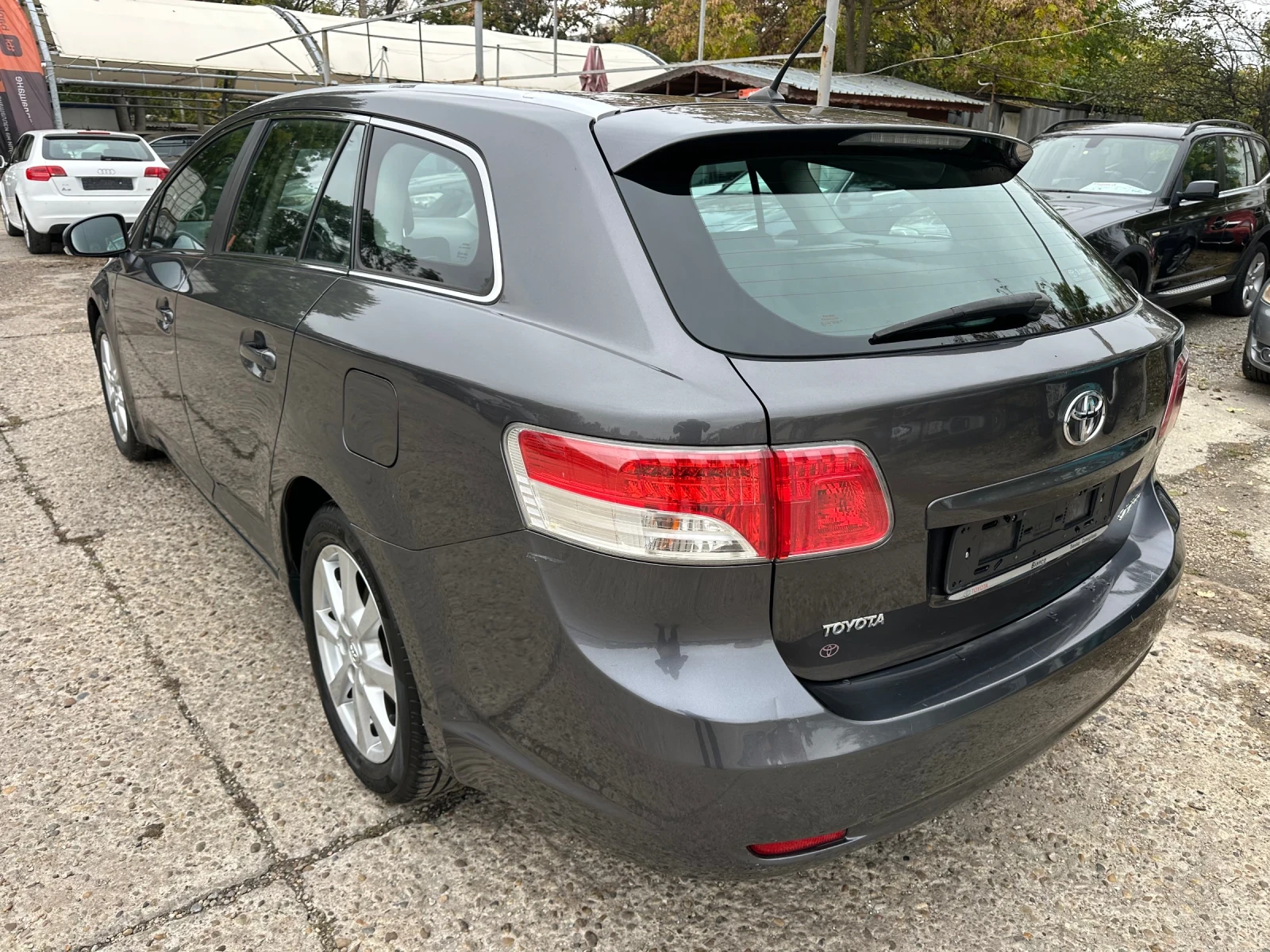 Toyota Avensis 2.0 D - изображение 7