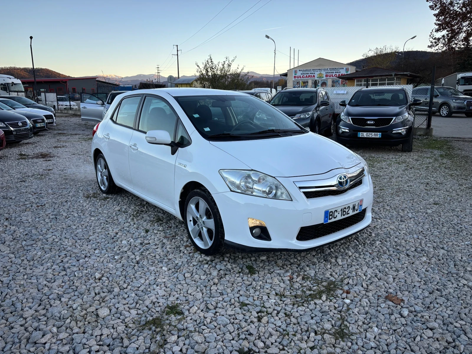 Toyota Auris 1.8 hybrid | Mobile.bg   3