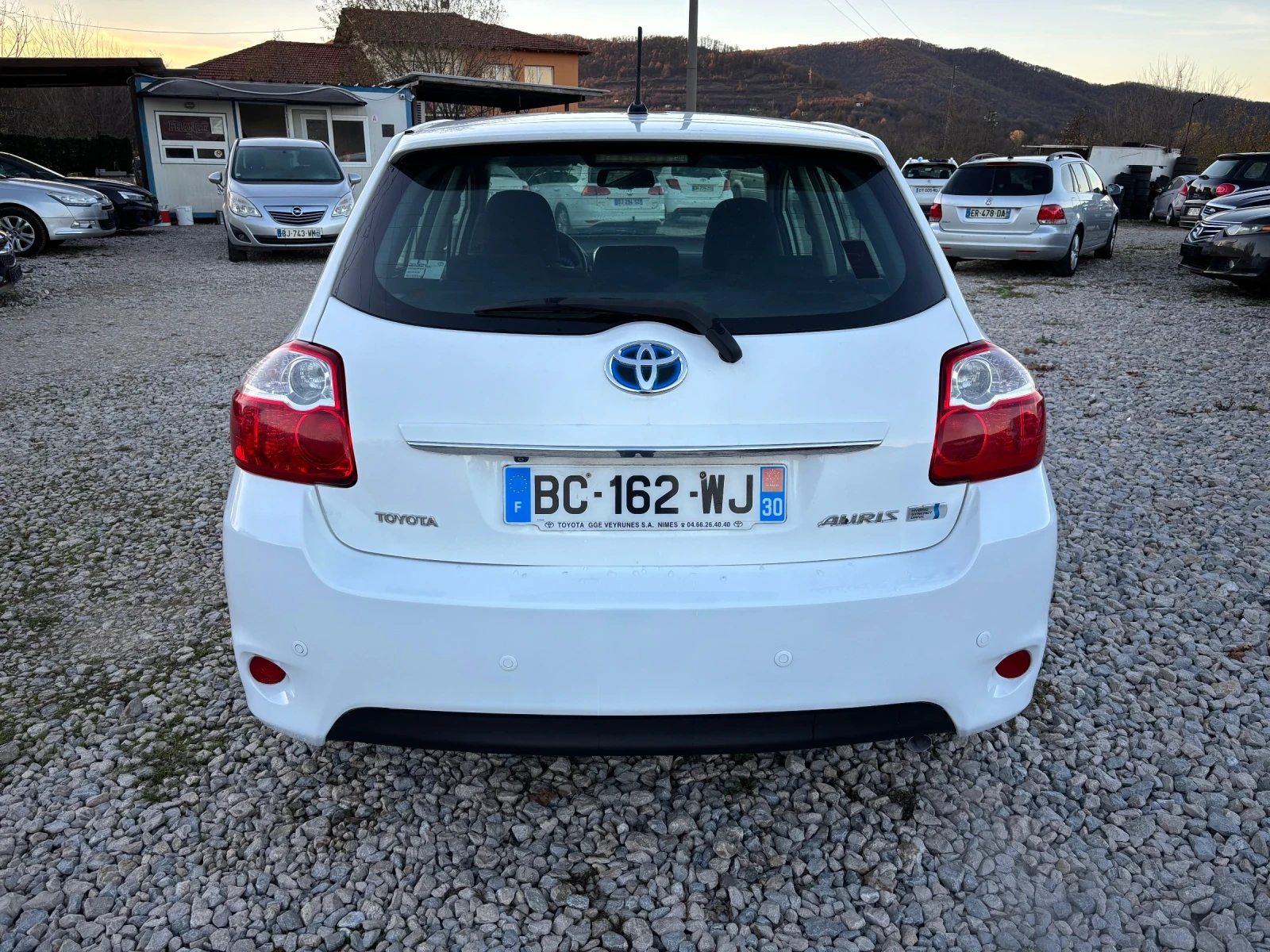 Toyota Auris 1.8 hybrid | Mobile.bg   8