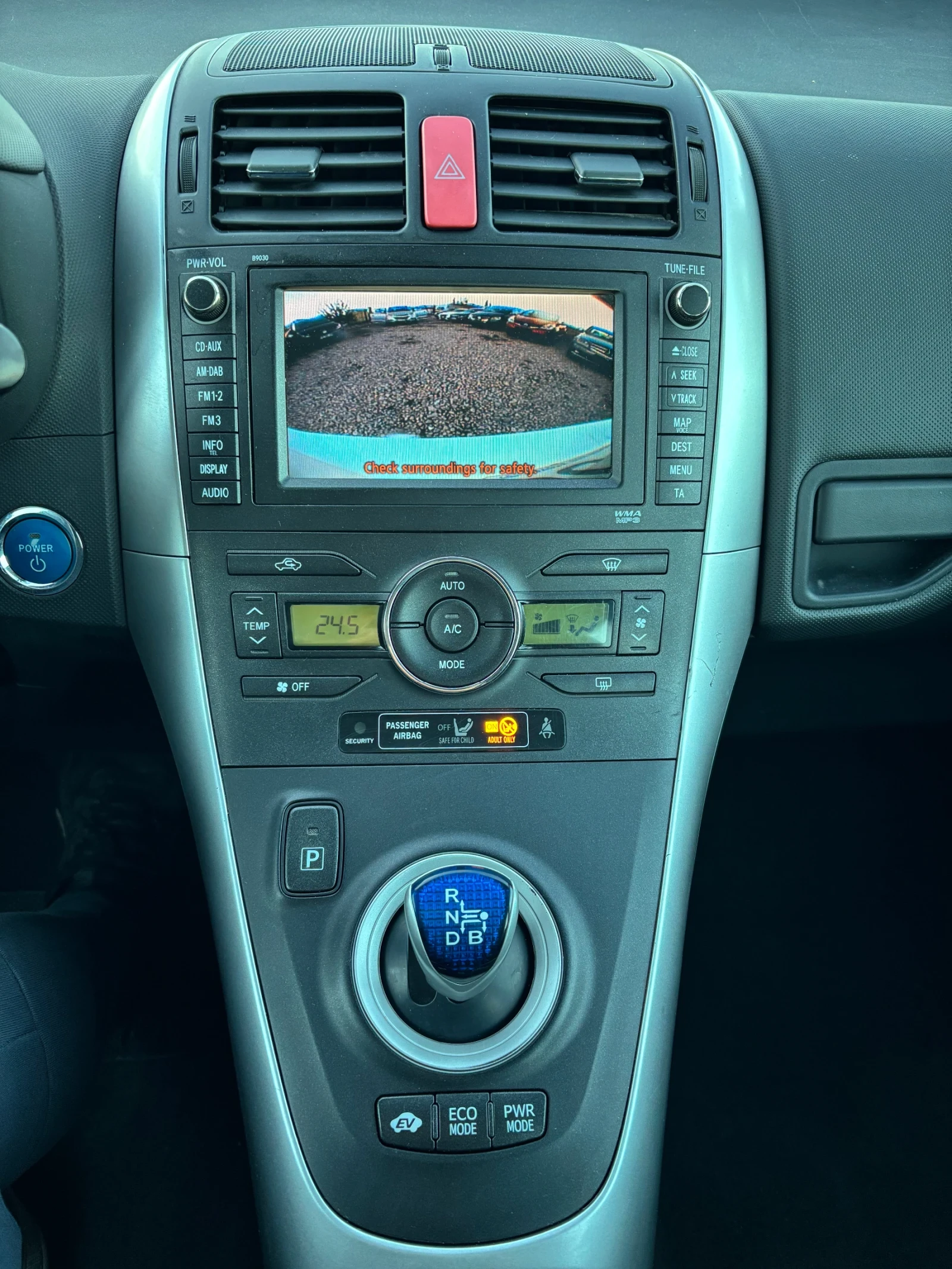 Toyota Auris 1.8 hybrid | Mobile.bg   13