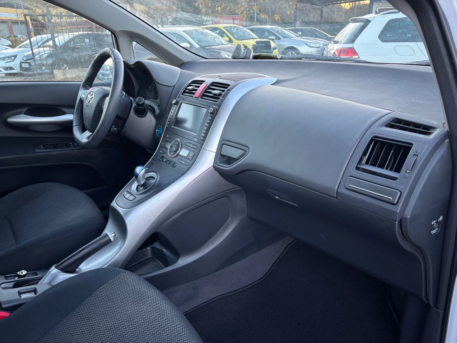 Toyota Auris 1.8 hybrid | Mobile.bg   14