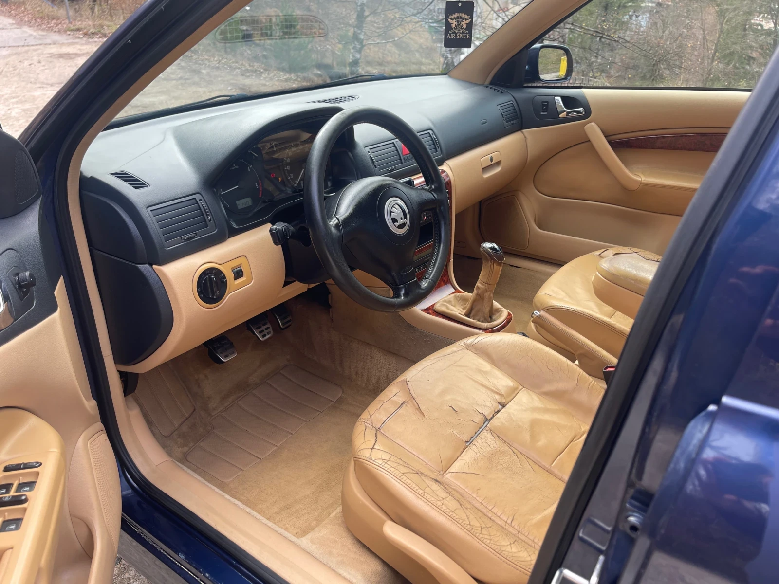 Skoda Octavia Laurin&Klement - изображение 5