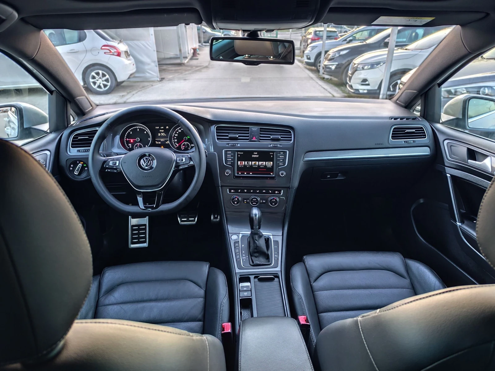 VW Golf Variant All Track 4x4 2.0 TDI Швейцария, снимка 8 - Автомобили и джипове - 53749821