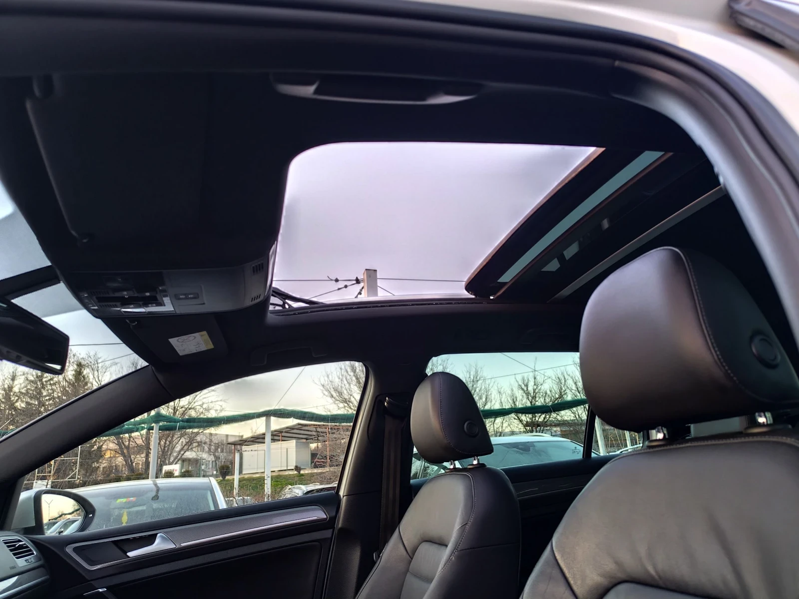 VW Golf Variant All Track 4x4 2.0 TDI Швейцария, снимка 6 - Автомобили и джипове - 53749821