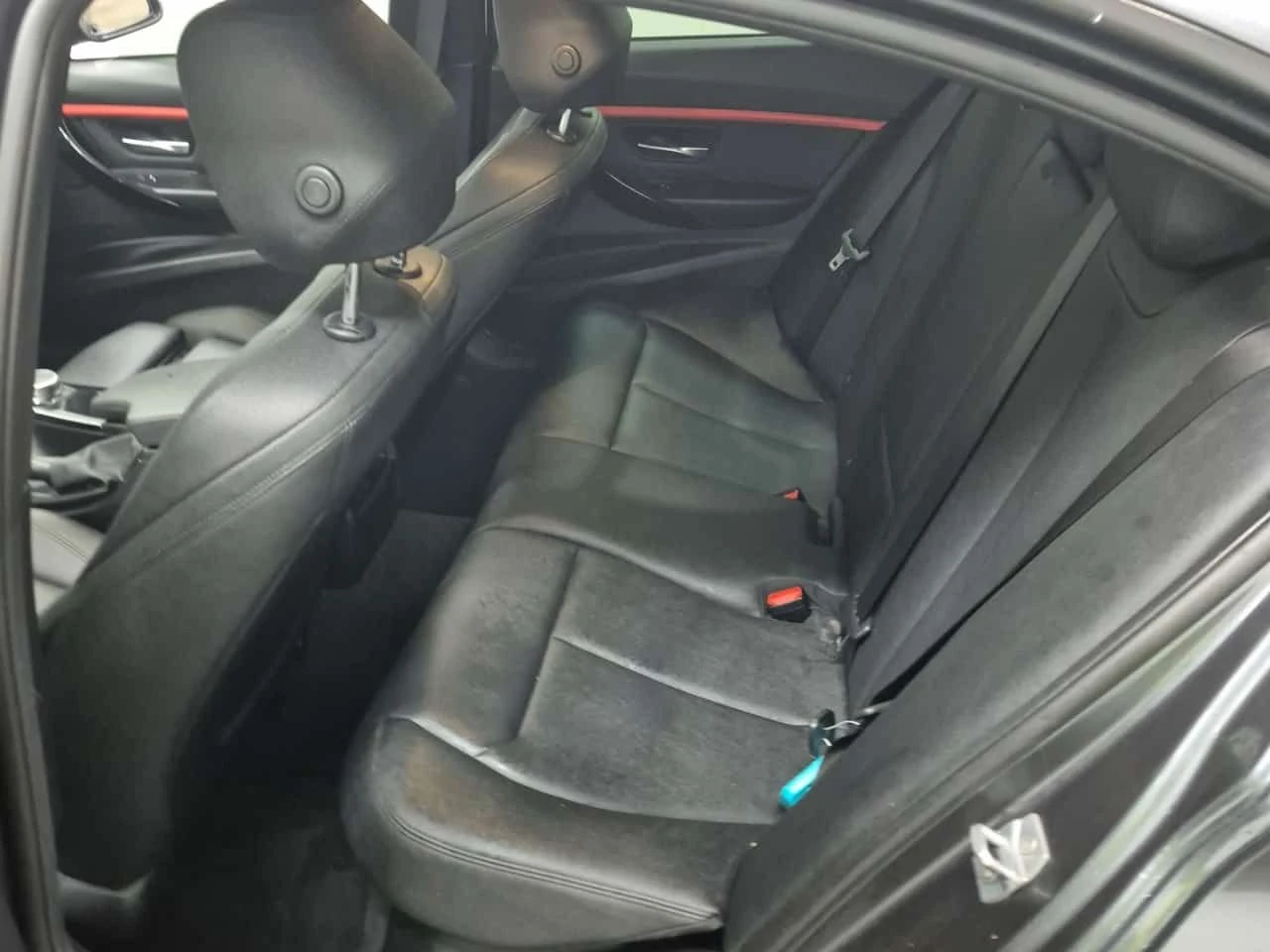 BMW 330 XDRIVE | PANO | NAV | ПОДГРЕВИ | CARFAX, снимка 12 - Автомобили и джипове - 53759946