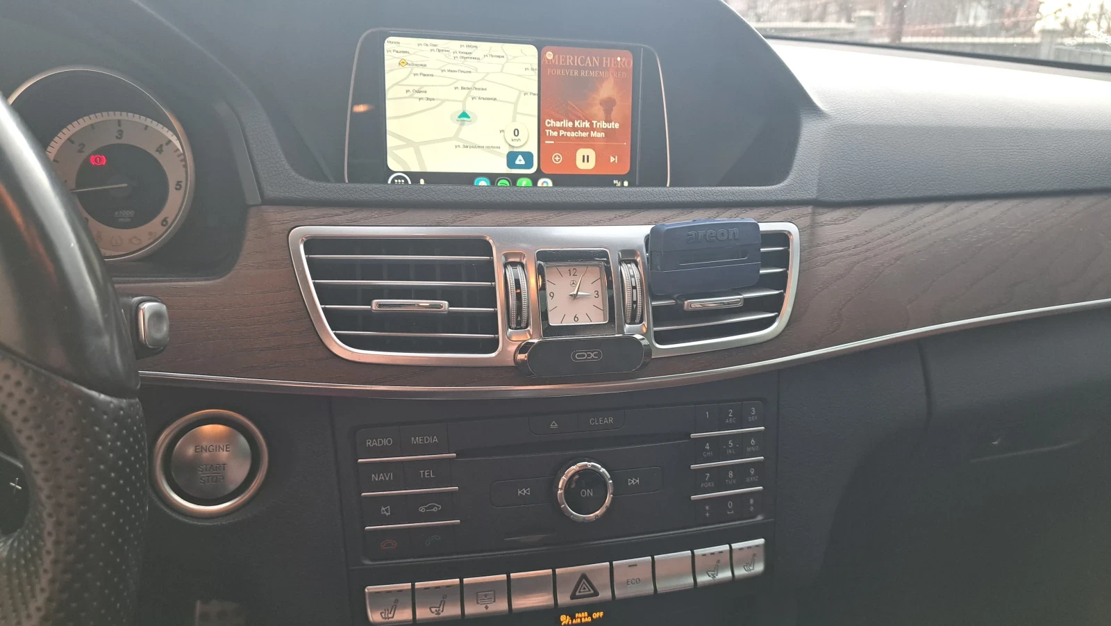 Mercedes-Benz E 250 Блутек 4матик, снимка 3 - Автомобили и джипове - 53956288