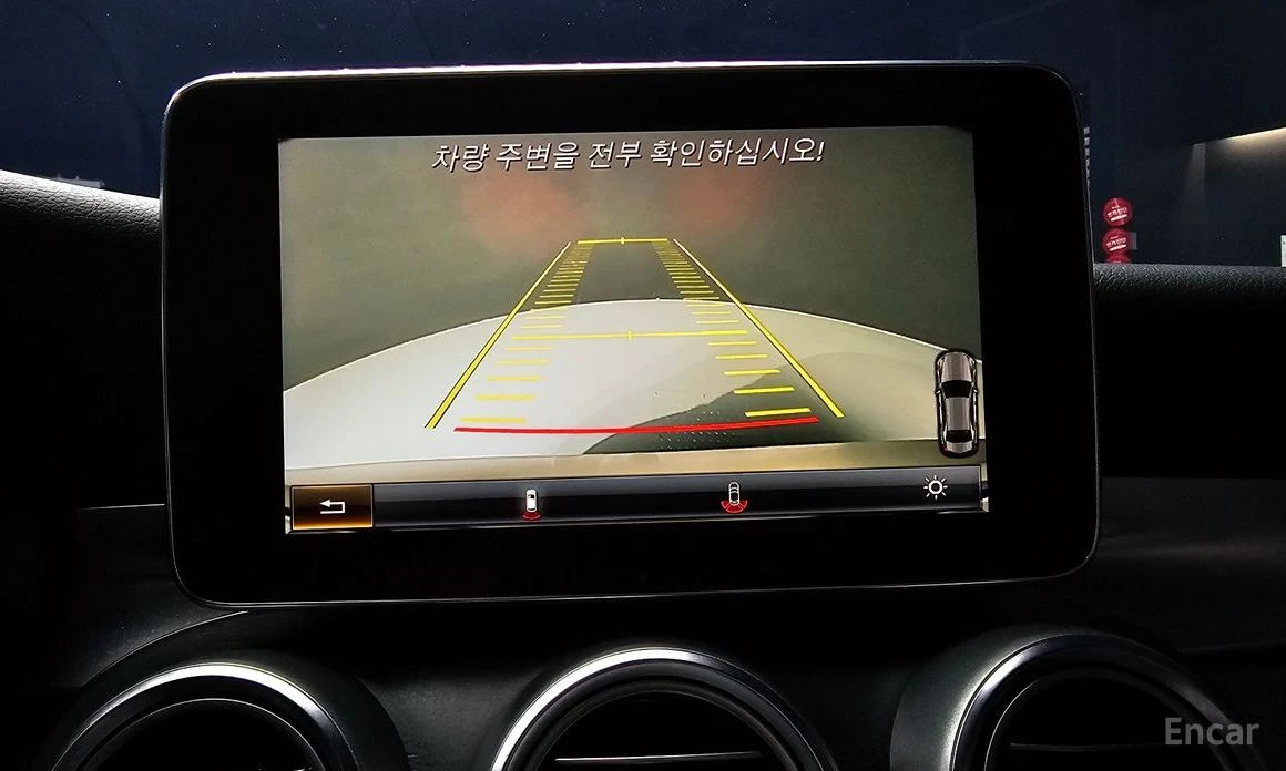 Mercedes-Benz C 200 4MATIC* AMG* LINE* BURMESTER* KEYLESS* КАМЕРИ* , снимка 12 - Автомобили и джипове - 54126553