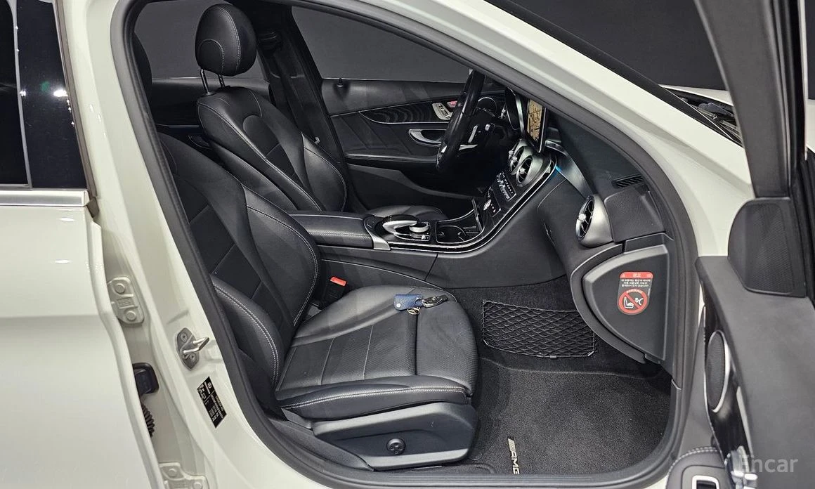 Mercedes-Benz C 200 4MATIC* AMG* LINE* BURMESTER* KEYLESS* КАМЕРИ* , снимка 8 - Автомобили и джипове - 54126553