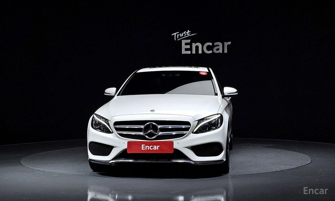 Mercedes-Benz C 200 4MATIC* AMG* LINE* BURMESTER* KEYLESS* КАМЕРИ* , снимка 2 - Автомобили и джипове - 54126553