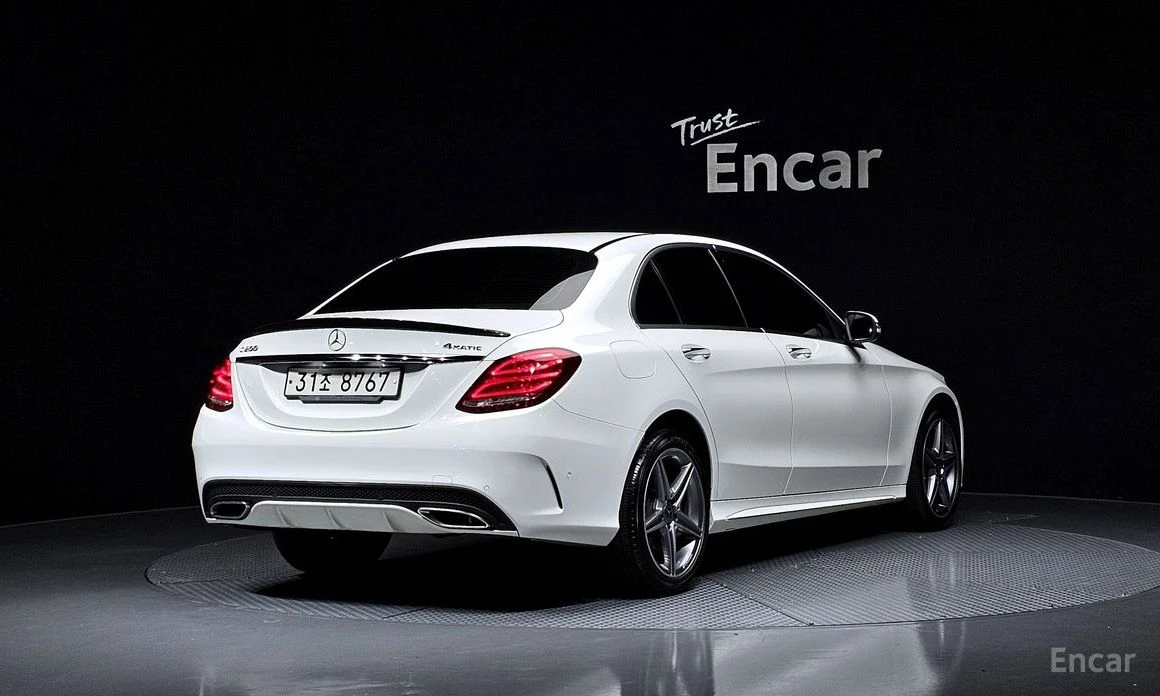 Mercedes-Benz C 200 4MATIC* AMG* LINE* BURMESTER* KEYLESS* КАМЕРИ* , снимка 3 - Автомобили и джипове - 54126553