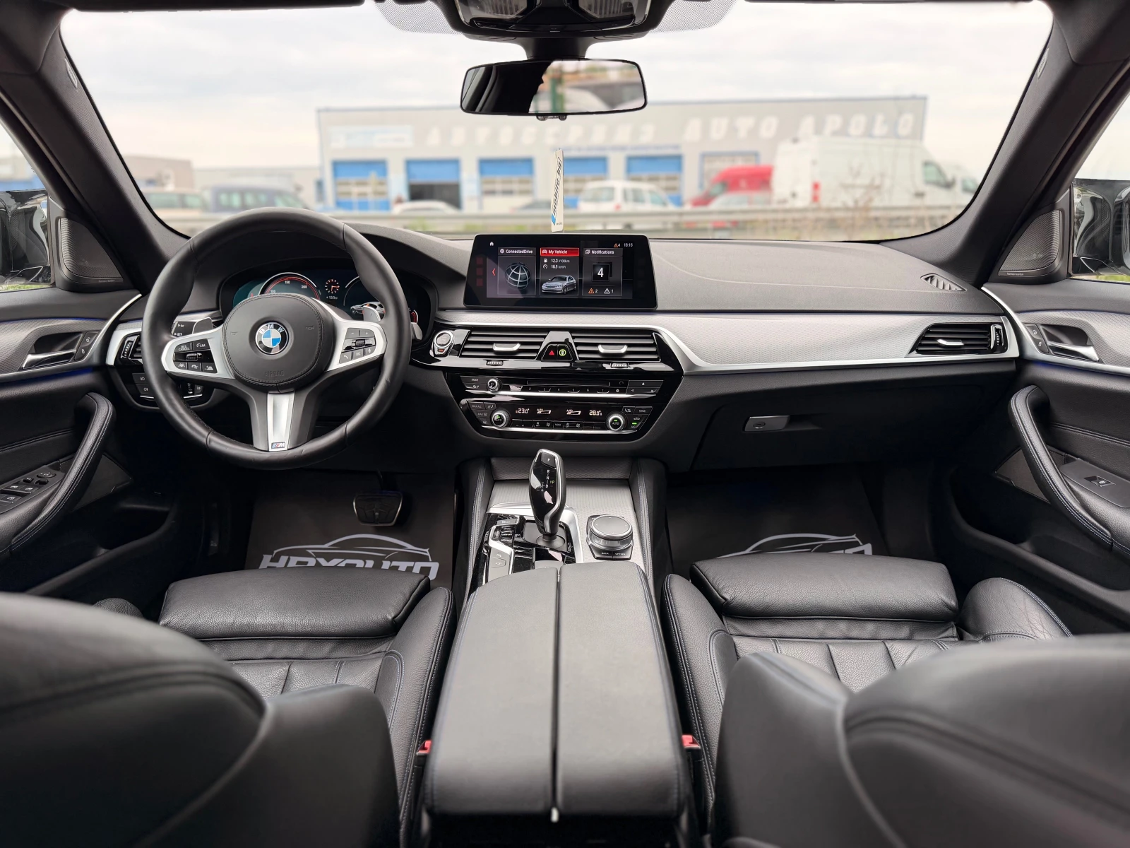 BMW 530 d= xDrive= M-performance= Distronic= HUD= harman/k, снимка 10 - Автомобили и джипове - 54235566