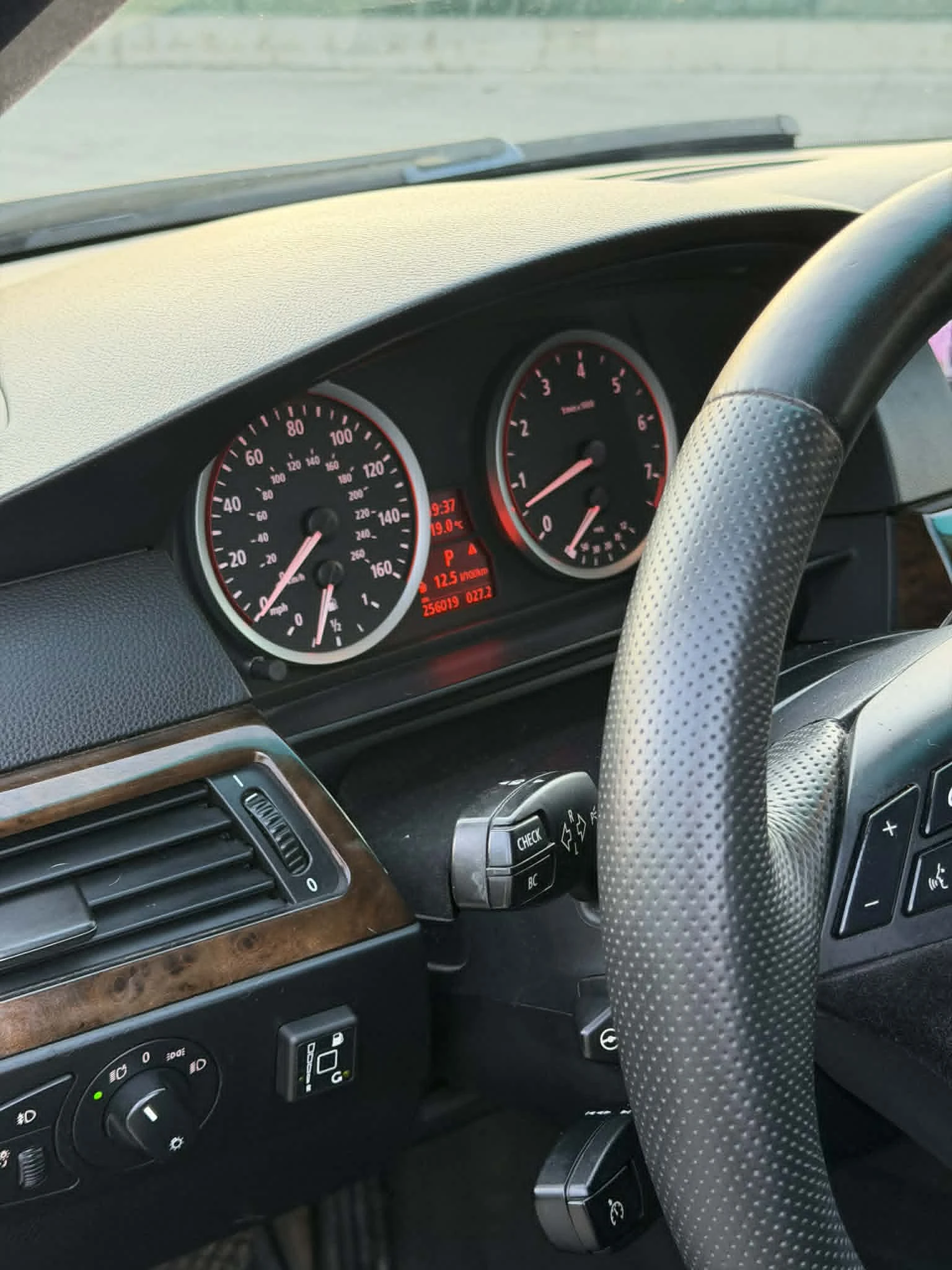 BMW 525, снимка 7 - Автомобили и джипове - 54350140