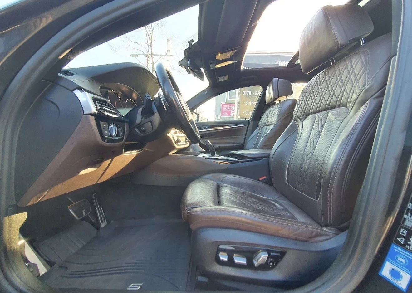 BMW 540 M Sport/Pano/Laser, снимка 7 - Автомобили и джипове - 54420203