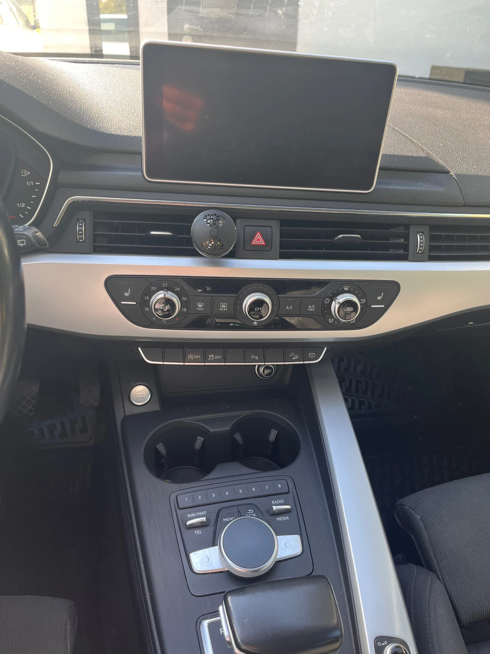 Audi A4 Allroad 2.0 , снимка 8 - Автомобили и джипове - 54492815