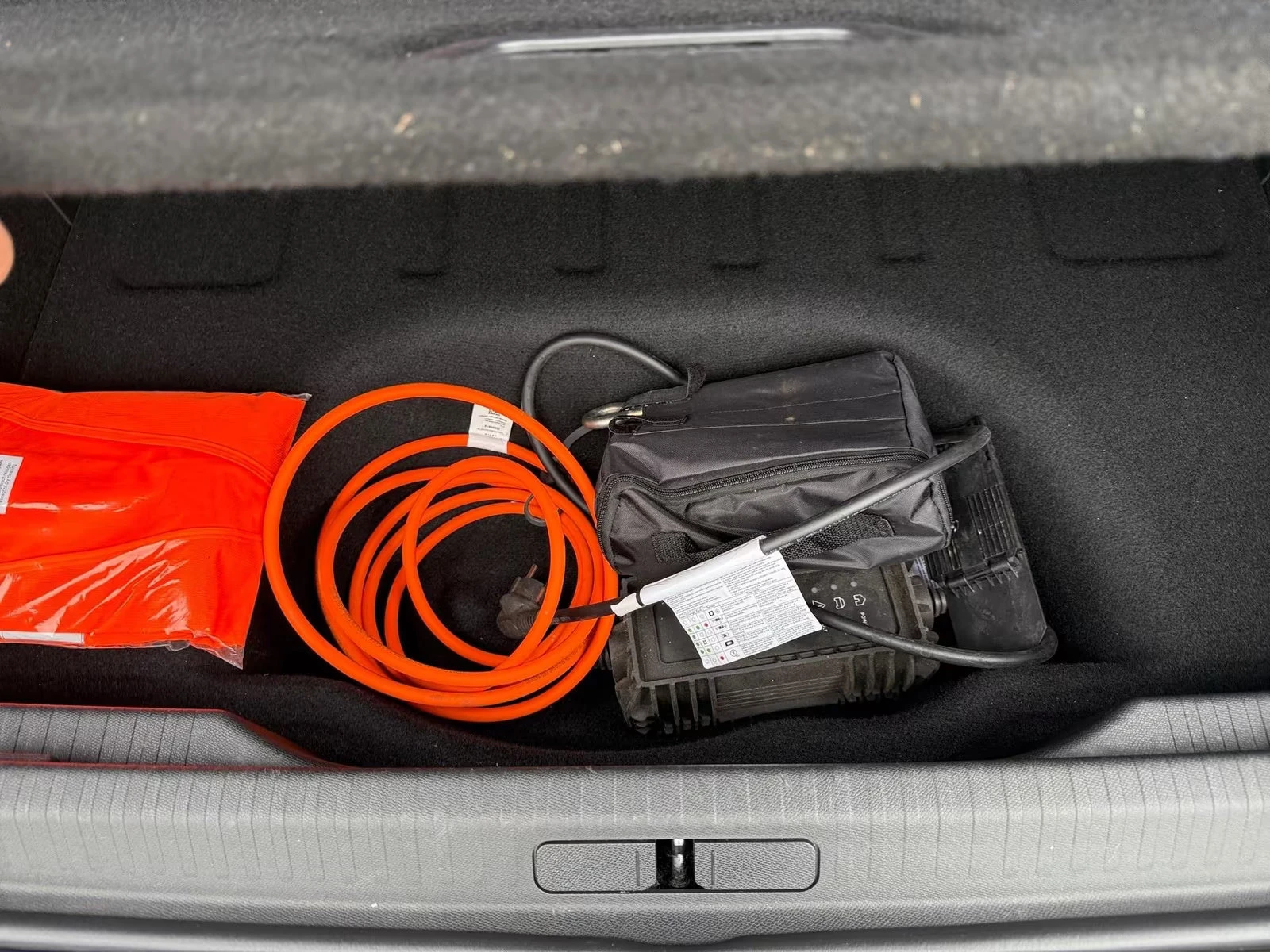 Citroen C4 ELECTRO/136HP/FEELPACK/CAM/NAVI/LED/439z, снимка 7 - Автомобили и джипове - 54642044