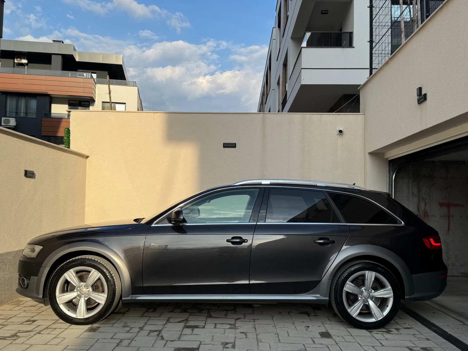 Audi A4 Allroad 2.0 TDI, снимка 2 - Автомобили и джипове - 54813282