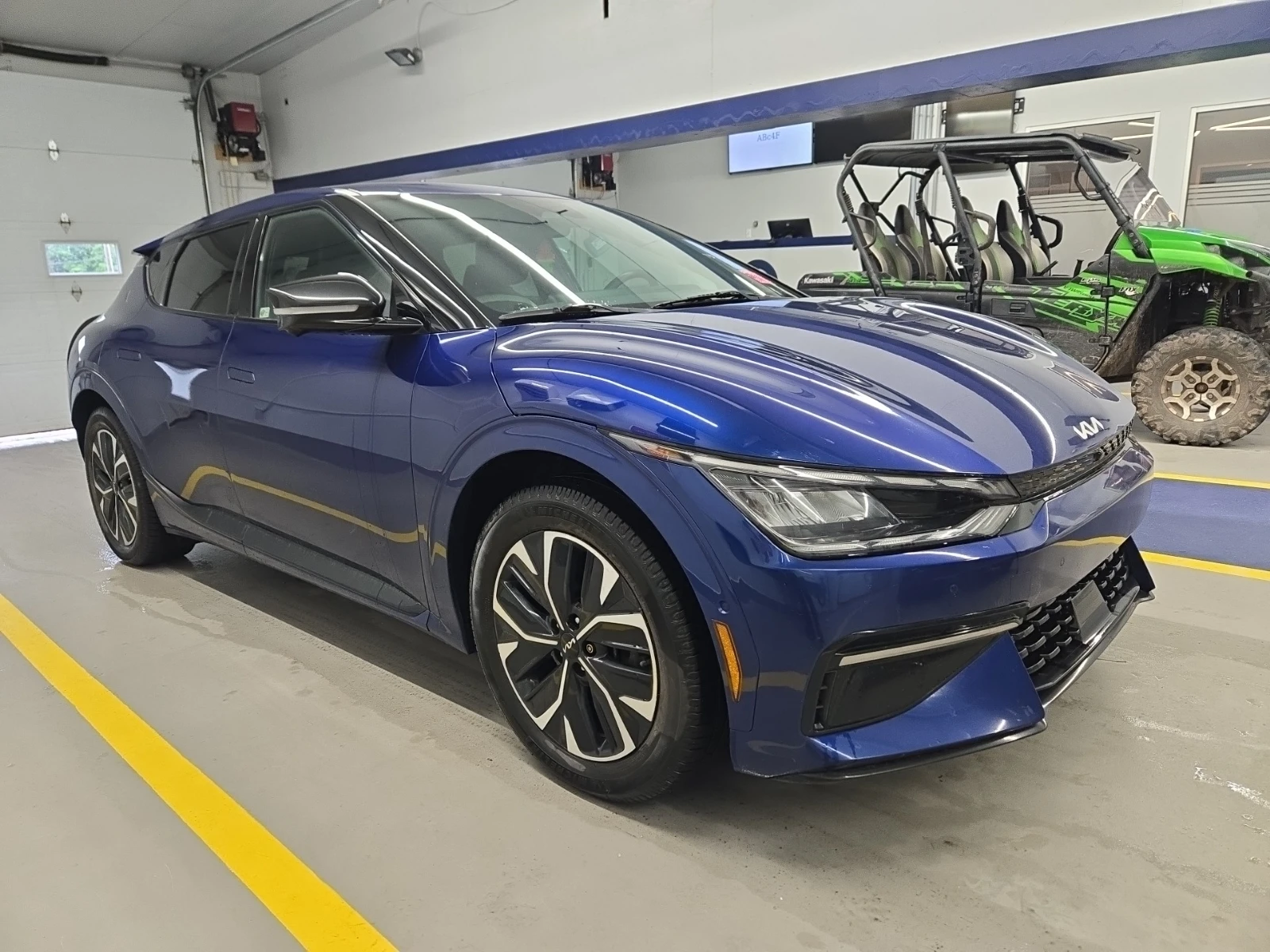 Kia EV6 GT-LINE, снимка 2 - Автомобили и джипове - 55151200