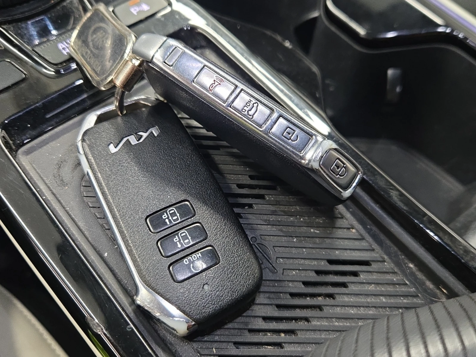 Kia EV6 GT-LINE, снимка 9 - Автомобили и джипове - 55151200