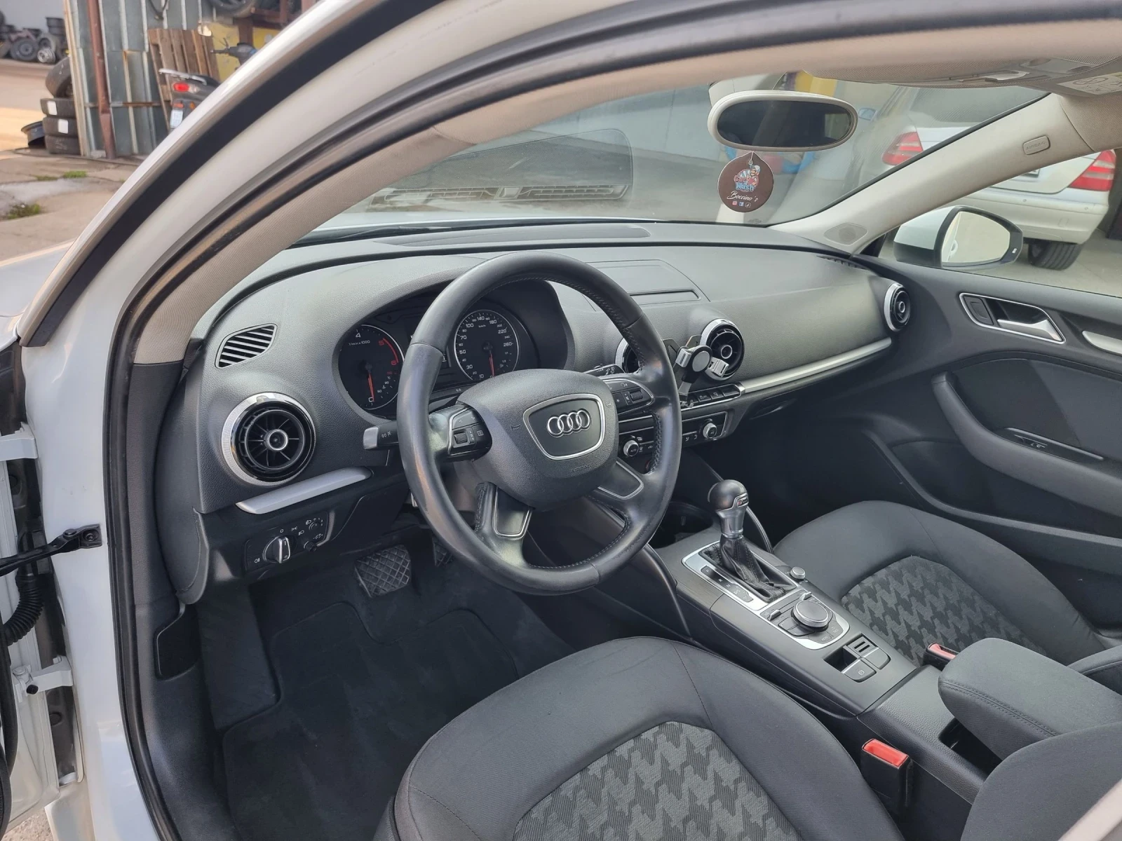 Audi A3 A3 sportback, снимка 11 - Автомобили и джипове - 55178428