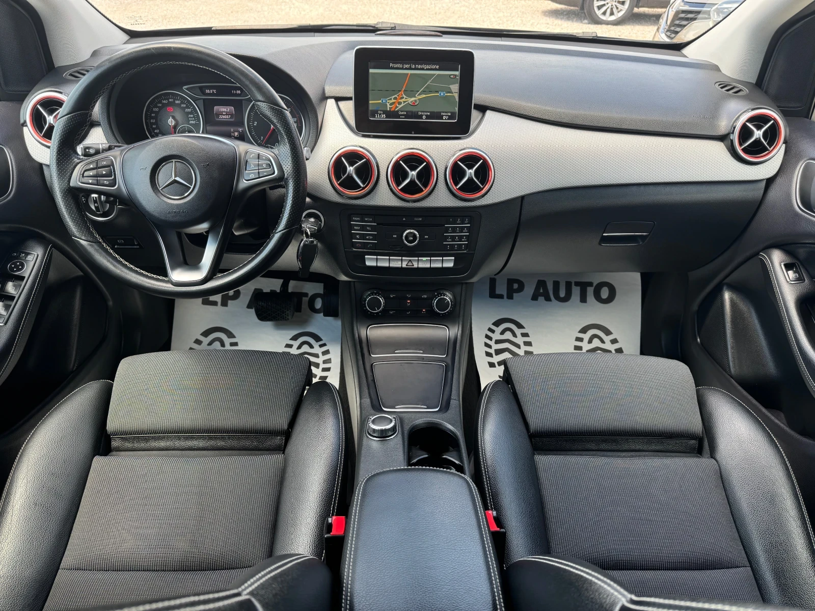 Mercedes-Benz B 200 * 2.2CDI* 136к.с* AMG Line* LED* Сервизна История, снимка 9 - Автомобили и джипове - 55276101