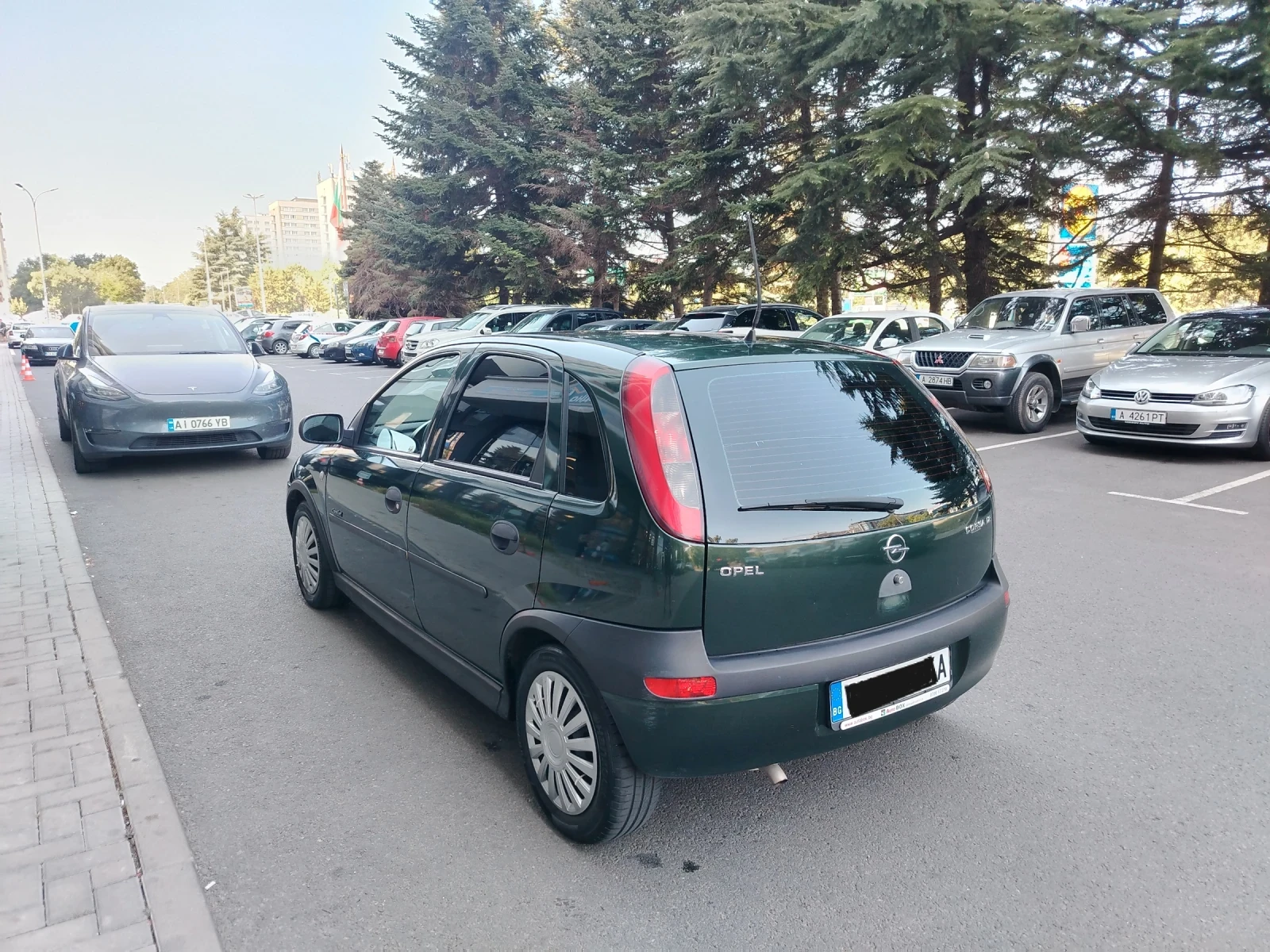 Opel Corsa 1.2i бензин 4-цилиндъра 2002 година, снимка 3 - Автомобили и джипове - 55457582