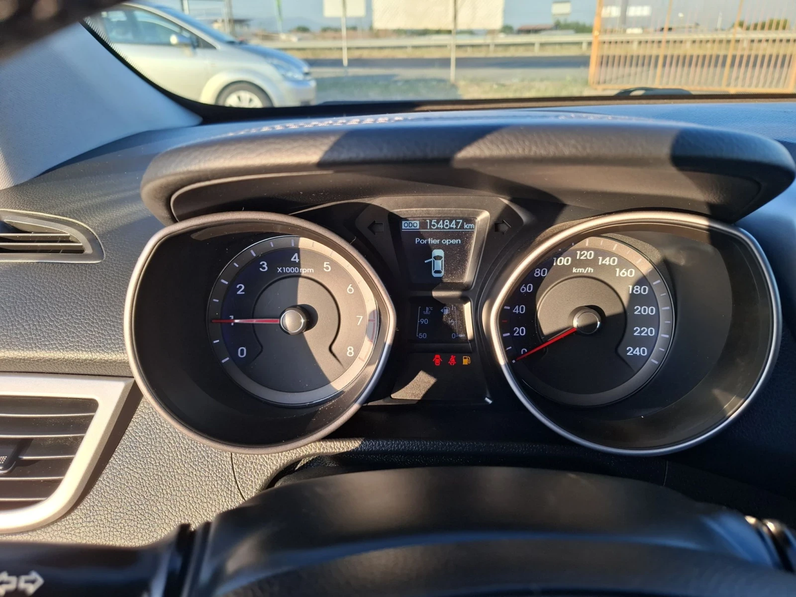 Hyundai I30 1.6i ynikat, снимка 9 - Автомобили и джипове - 55621019