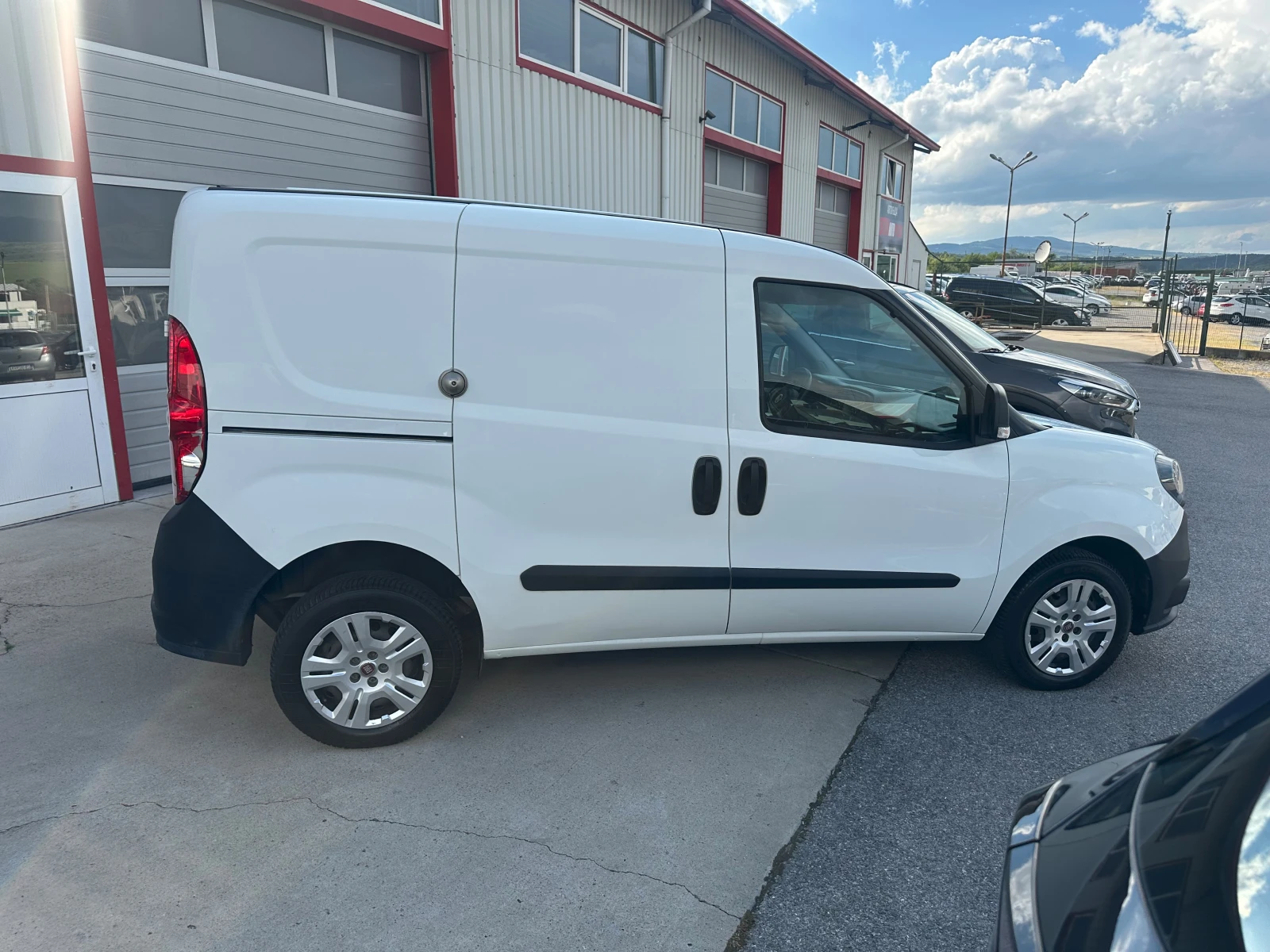 Fiat Doblo 1.3mJET, снимка 6 - Автомобили и джипове - 55644767