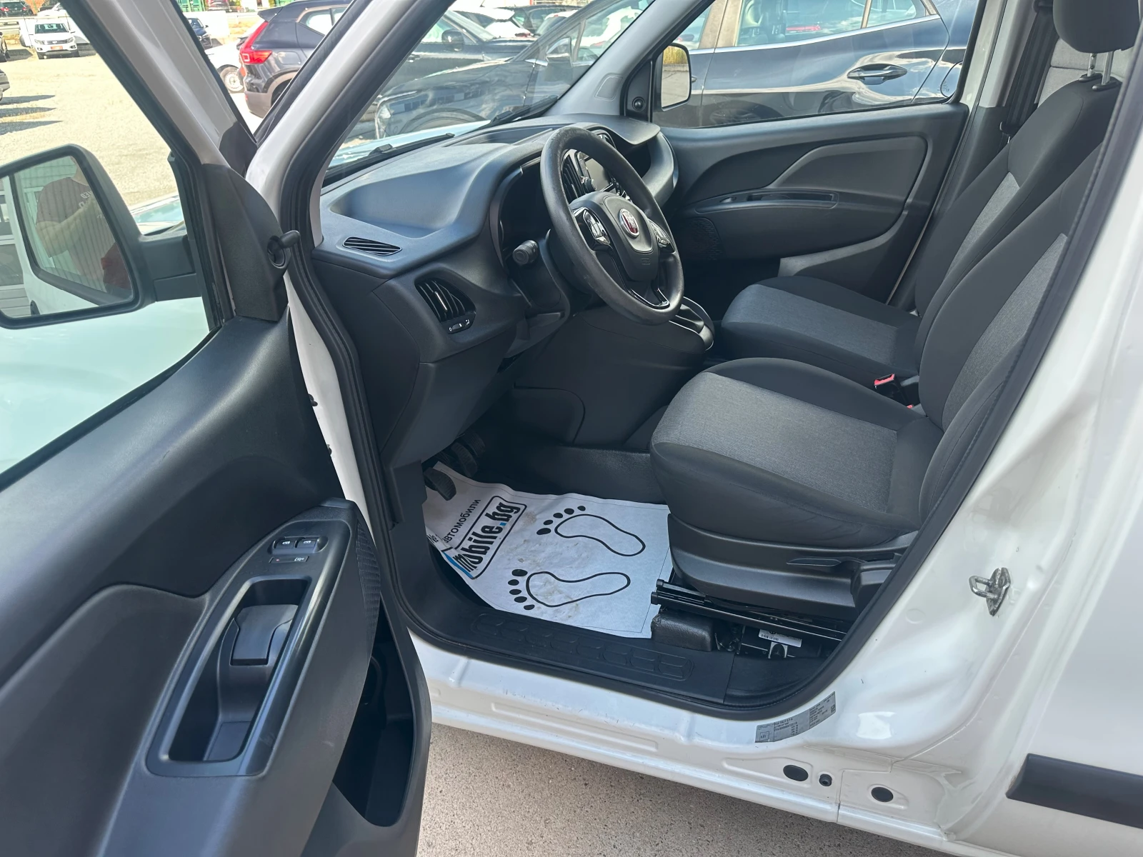 Fiat Doblo 1.3mJET, снимка 8 - Автомобили и джипове - 55644767