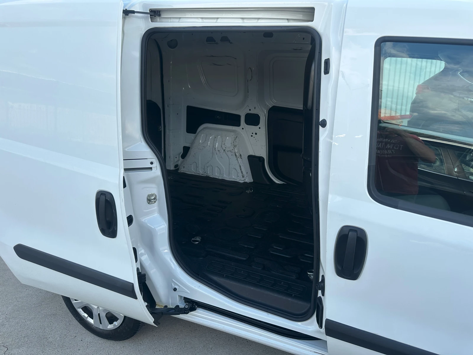 Fiat Doblo 1.3mJET, снимка 13 - Автомобили и джипове - 55644767