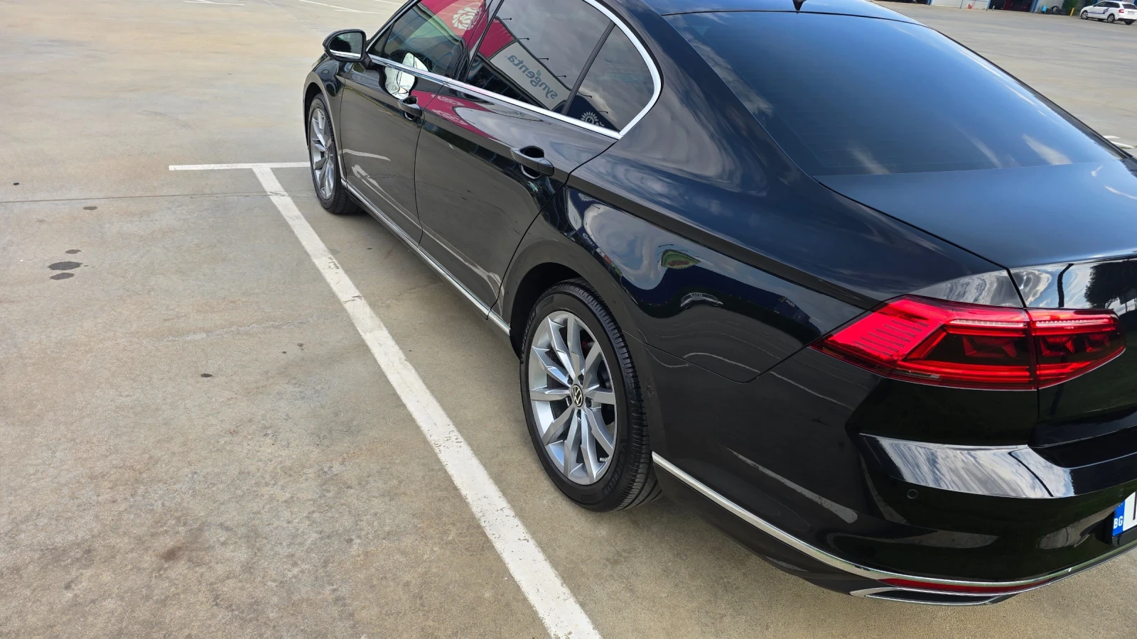 VW Passat, снимка 6 - Автомобили и джипове - 55683439