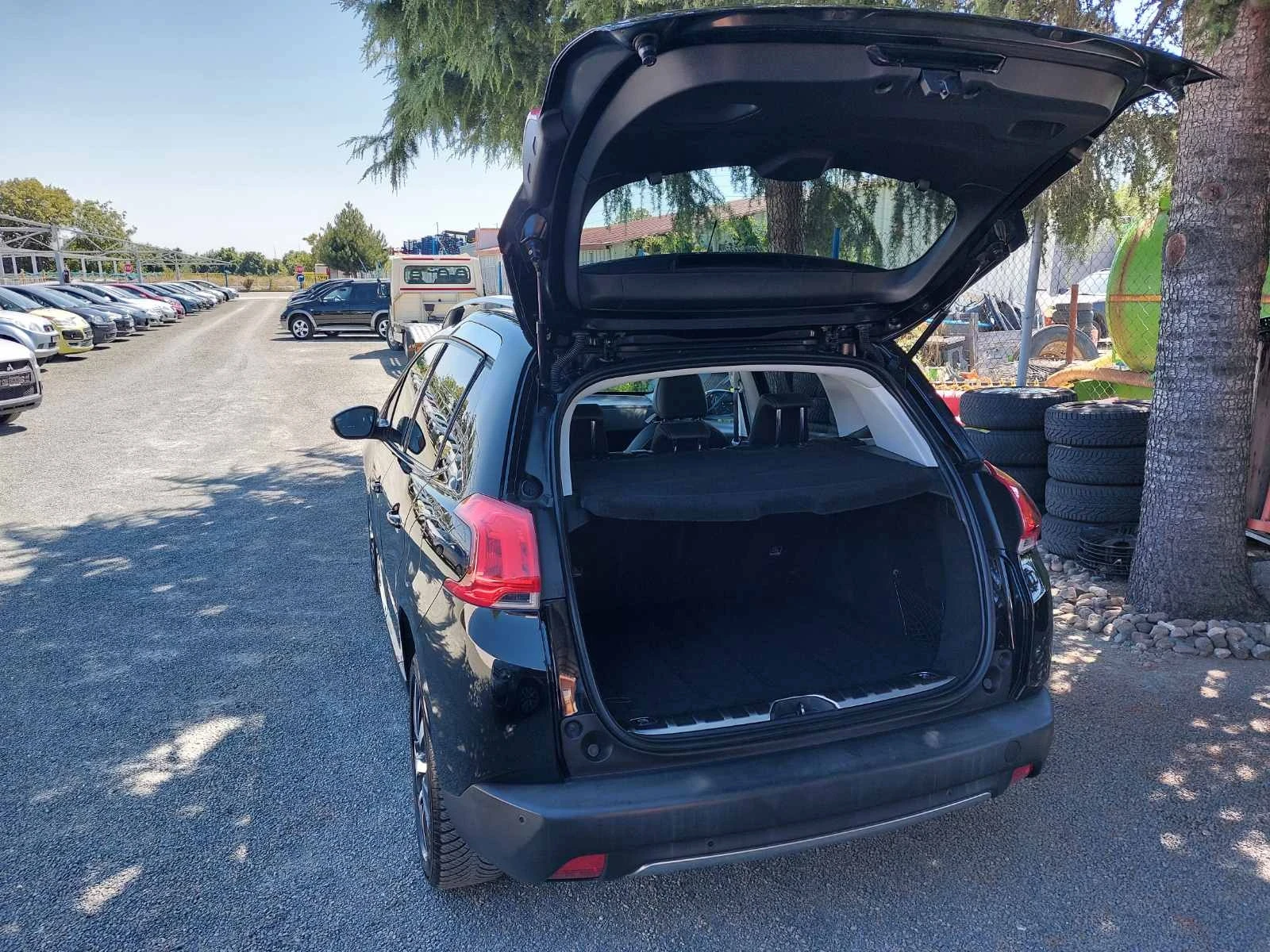 Peugeot 2008 1.6 hdi, снимка 5 - Автомобили и джипове - 55693739