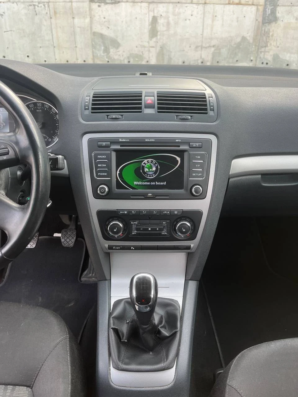 Skoda Octavia 1.6Tdi 105cv 4x4, снимка 7 - Автомобили и джипове - 56216935
