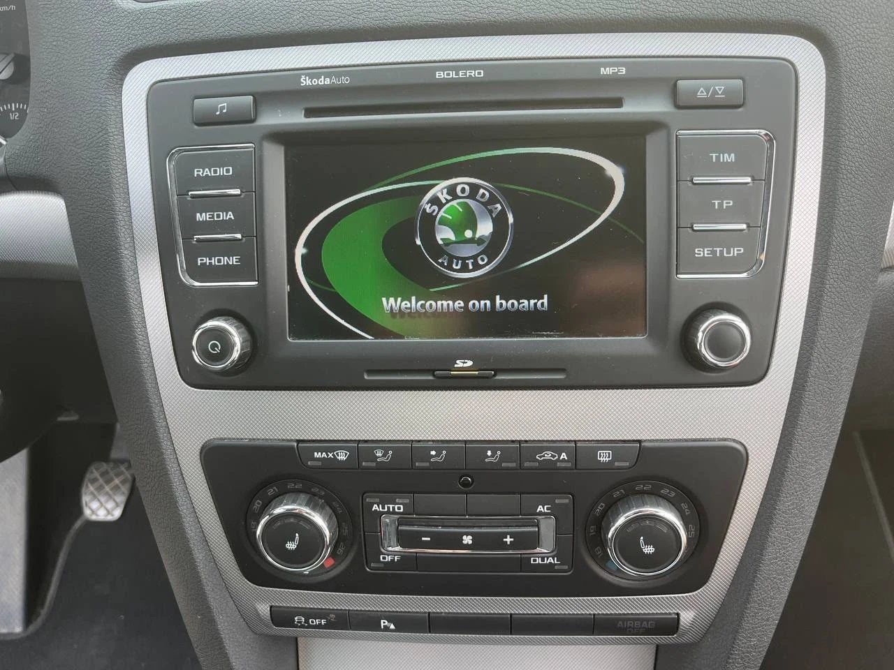 Skoda Octavia 1.6Tdi 105cv 4x4, снимка 5 - Автомобили и джипове - 56216935
