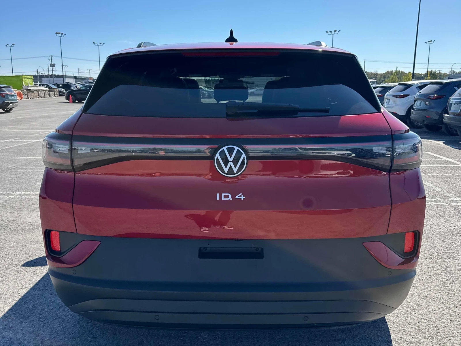 VW ID.4 Pro* Pano* Backc cam* Подгрев* 2ключа* , снимка 5 - Автомобили и джипове - 56255341