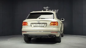 Bentley Bentayga W12* HUD* ЕЛ. БАГАЖНИК* МАСАЖ* 360* КРАЙНА ЦЕНА, снимка 4